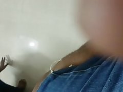 პორნოგრაფიის ხელოვნების ორი გოგონა მოვეფეროთ ერთმანეთს