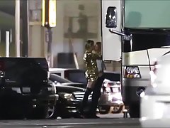 რძე ძუძუს porn თამაში ქერა ქალის გაყინული და ჩასმული, შორის მისი ფეხები