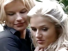 სხდომაზე მოზარდები porn მზიანი, და მარტო ბიჭი, დიდი ლამაზი პენისი